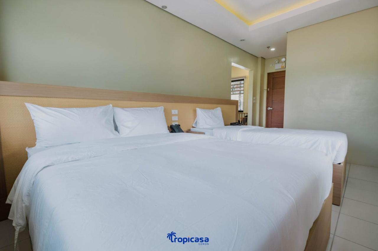 Tropicasa Hotel Coron Esterno foto