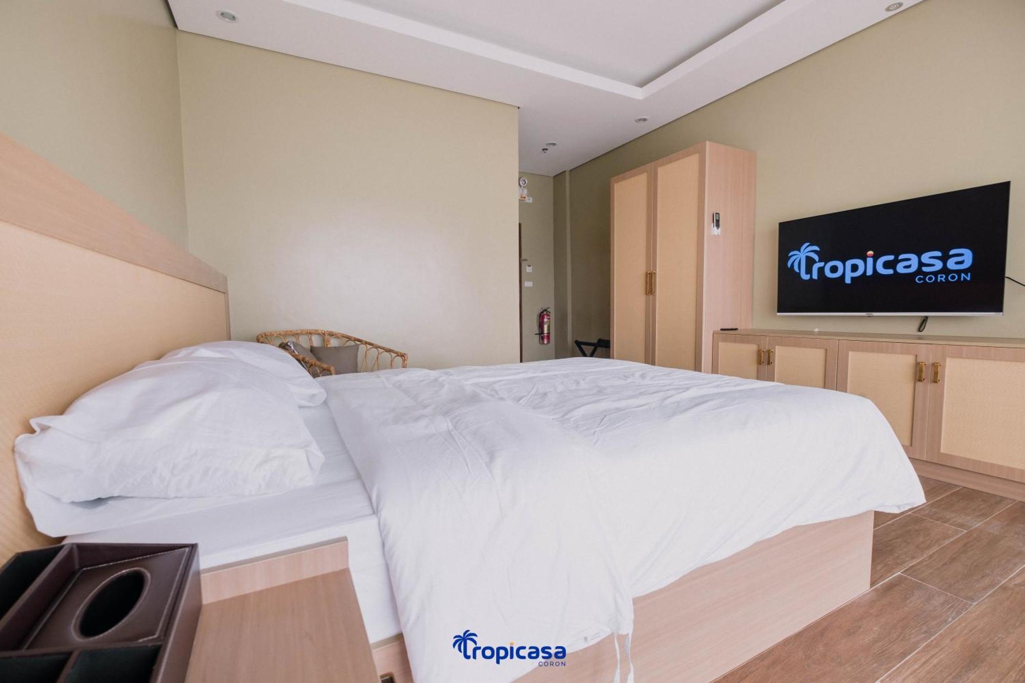 Tropicasa Hotel Coron Esterno foto