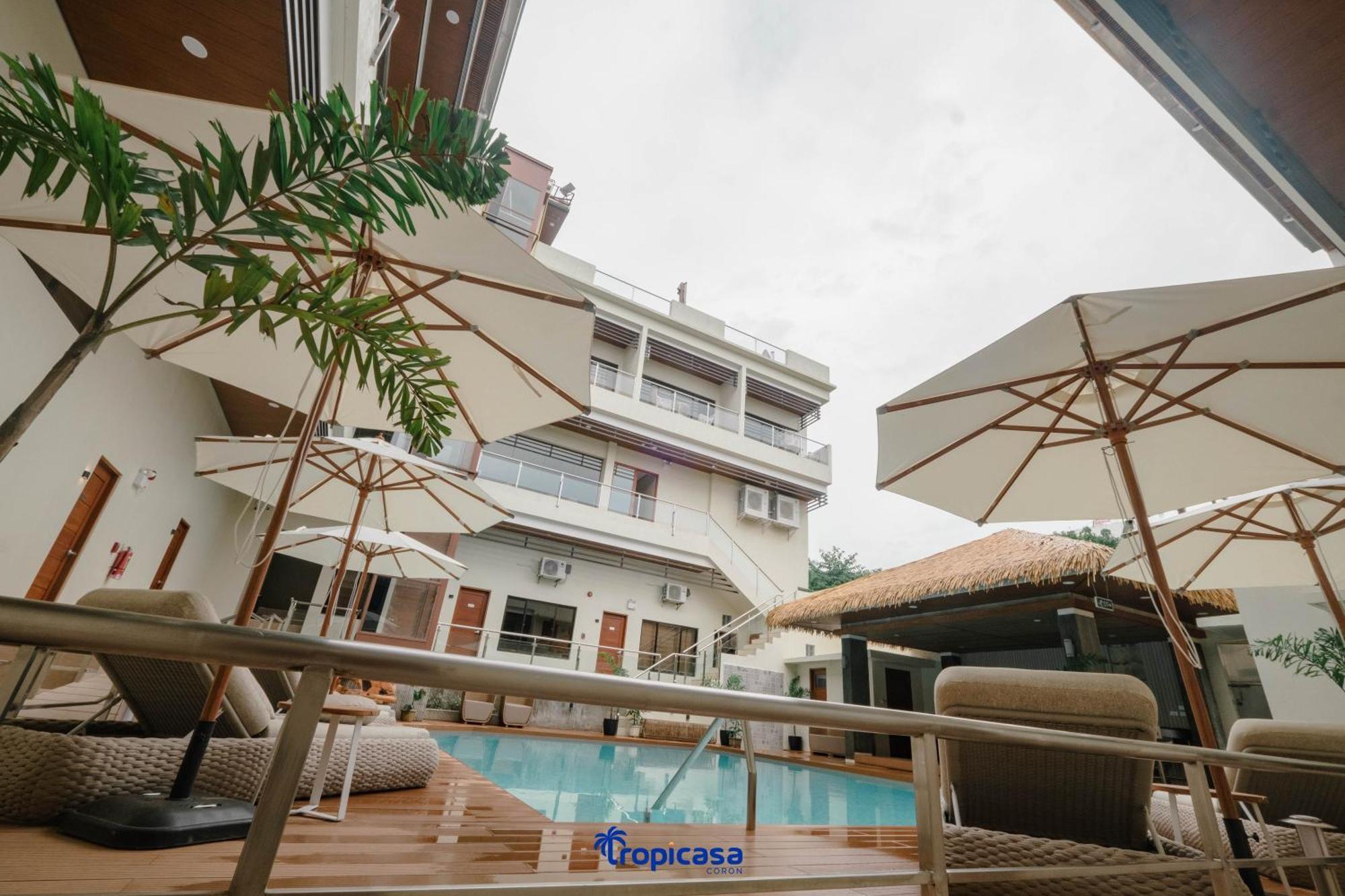 Tropicasa Hotel Coron Esterno foto